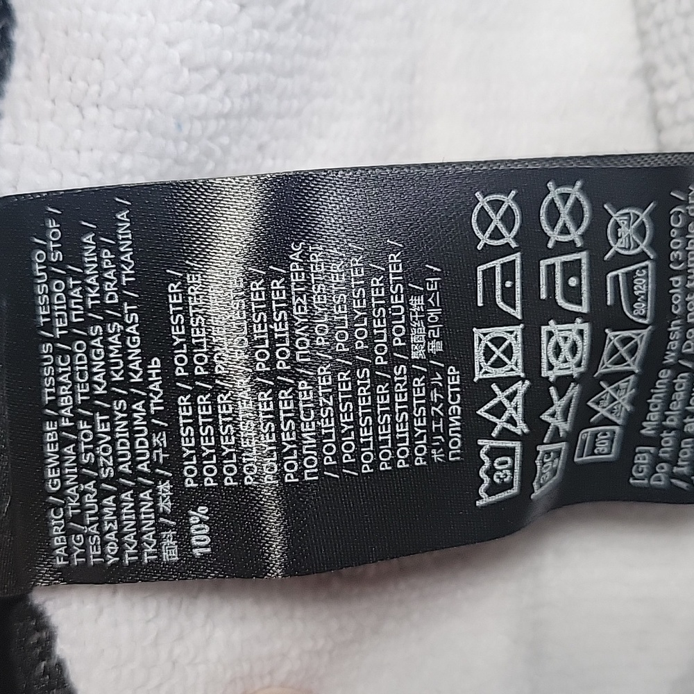 Killstar HAUNT IT COFFIN TOWEL - Picture 6 of 8